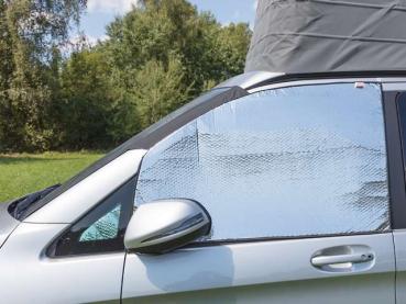 Mercedes-Benz V-Klasse 2014 mit BRANDRUP ISOLITE Outdoor Abdeckungen für die Fahrerhaus-Seitenfenster